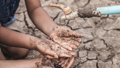 Alarmujące dane. Ponad 2 miliardy ludzi bez dostępu do podstawowego dobra