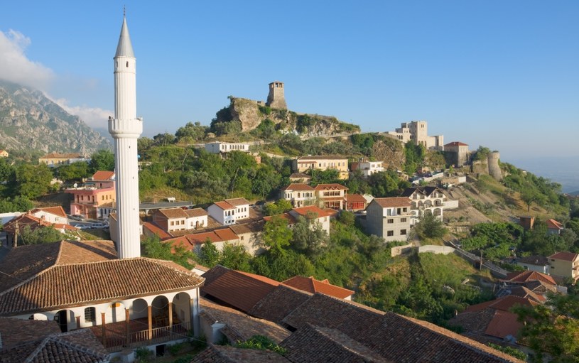 Albania przyciąga turystów. Ile zapłacimy za wakacje w Albanii? /123RF/PICSEL