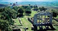 Albania: ruiny z czasów rzymskich /Encyklopedia Internautica