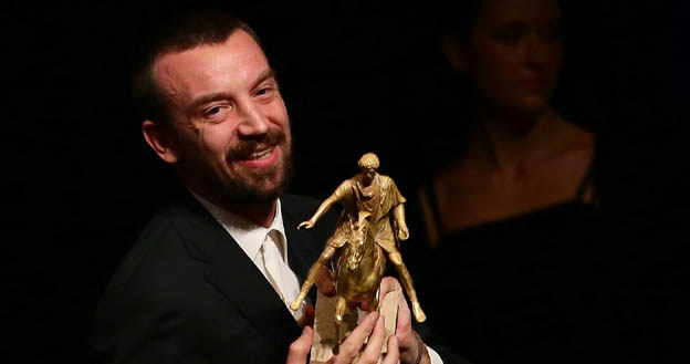 Alberto Fasulo ze statuetką Marka Aureliusza - fot. Vittorio Zunino Celotto /Getty Images/Flash Press Media