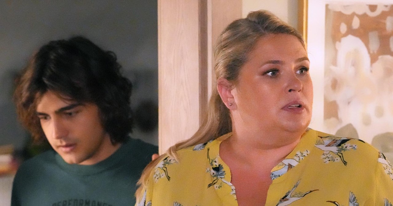 Aldona nie zgodzi się, by Romeo rozsypał prochy mamy w jej ogródku /Źródło: AIM