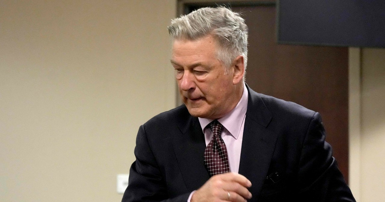 Alec Baldwin na przesłuchaniu przedprocesowym /ROSS D. FRANKLIN/AFP/East News /Reporter