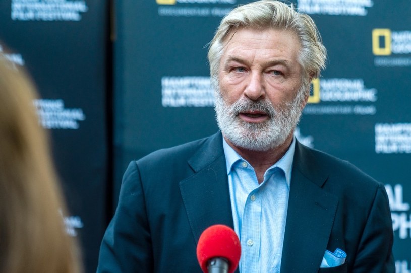 Alec Baldwin został oskarżony o nieumyślne spowodowanie śmierci /Mark Sagliocco /AFP