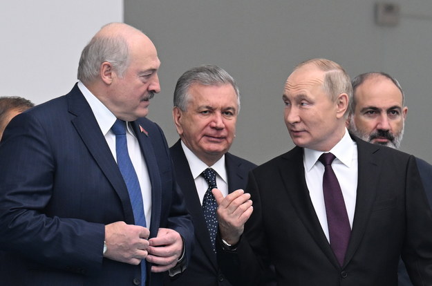 Aleksandr Łukaszenka i Władimir Putin /DMITRY AZAROV / KREMLIN POOL / SPUTNIK /PAP/EPA