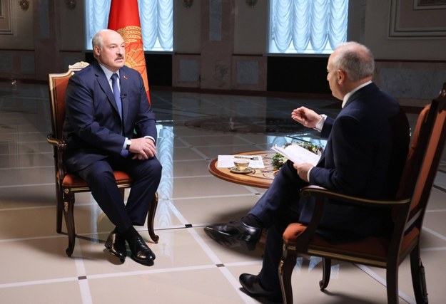 Aleksandr Łukaszenka udzielił wywiadu stacji BBC. Rozmowę poprowadził Steve Rosenberg. /Nikolai Petrov/BelTA/TASS /PAP/EPA