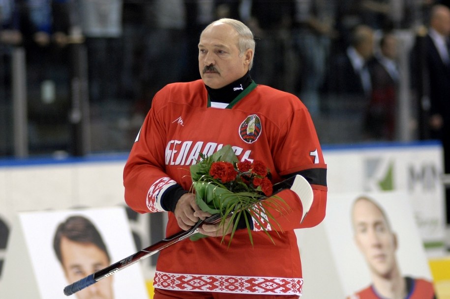 Aleksandr Łukaszenka wziął udział w meczu hokeja na lodzie (zdjęcie poglądowe) /Shutterstock