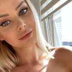 Aleksandra Ciupa pozuje w skąpym kostiumie