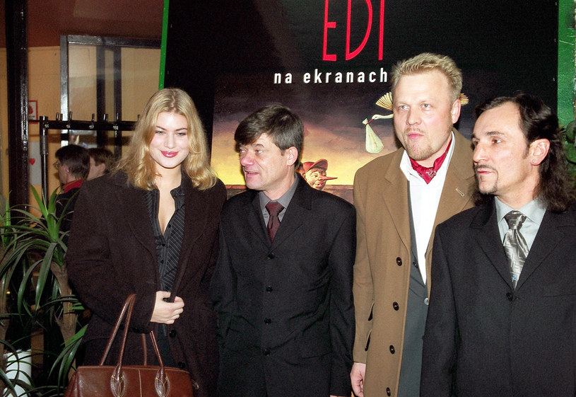 Aleksandra Kisio, Henryk Gołębiewski, Jacek Lewartowicz i Grzegorz Stelmaszewski na premierze filmu "Edi" (2003) /AKPA