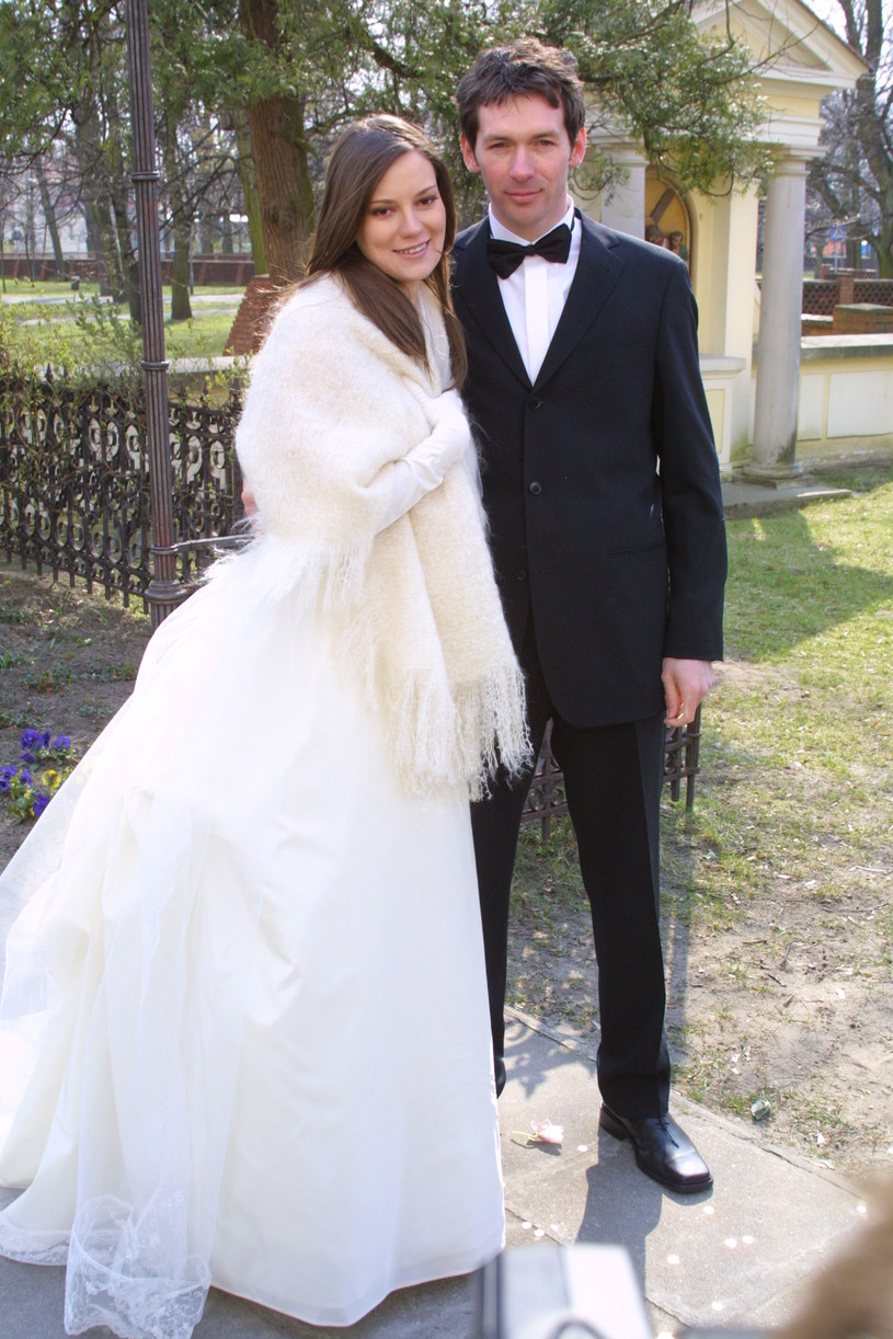 Aleksandra Nieśpielak wyszła za mąż za Macieja Kubiaka w 2002 roku /Studio69 /Agencja FORUM