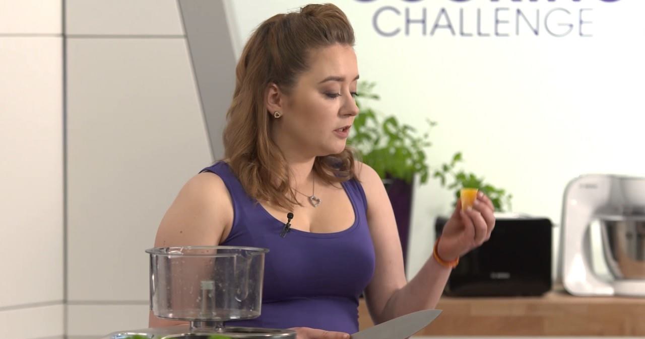 Aleksandra Rosińska w programie "Cooking challenge" /YouTube