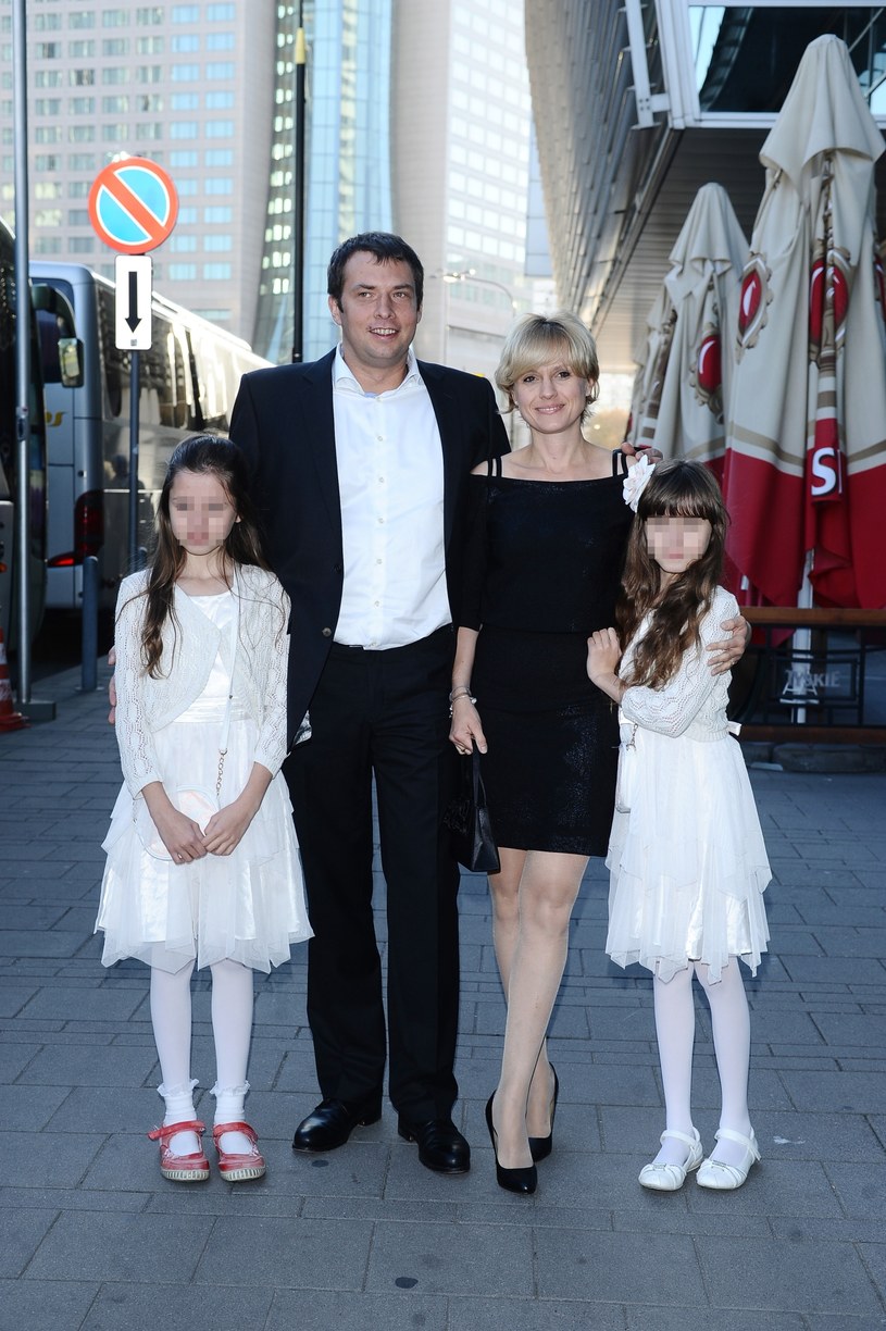 Aleksandra Woźniak z mężem i córkami, 2014 rok /Andras Szilagyi /MWMedia