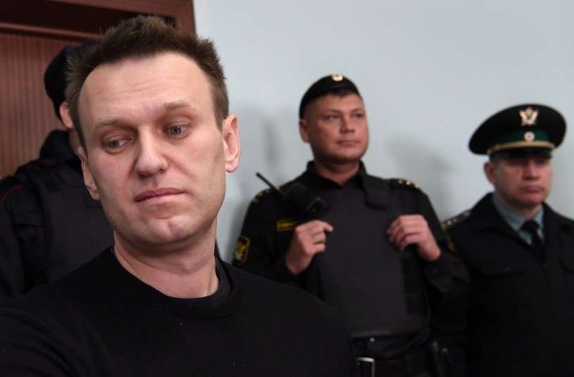 Aleksiej Nawalny oskarżył we wtorek policję o brak reakcji na chuligański atak /Kirill Kudryavtsev /AFP