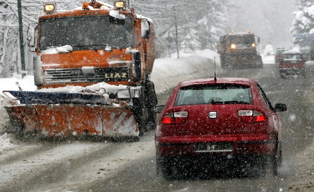 Alert IMGW. Silny wiatr, zawieje i zamiecie śnieżne