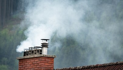 Alert RCB przed smogiem dla dwóch województw. Lepiej nie wychodzić z domów