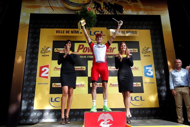 Alexander Kristoff na podium /Kim Ludbrook  /PAP/EPA