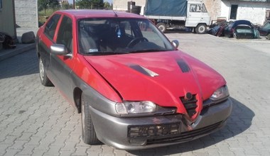 Alfa Romeo 146 na złomowisku