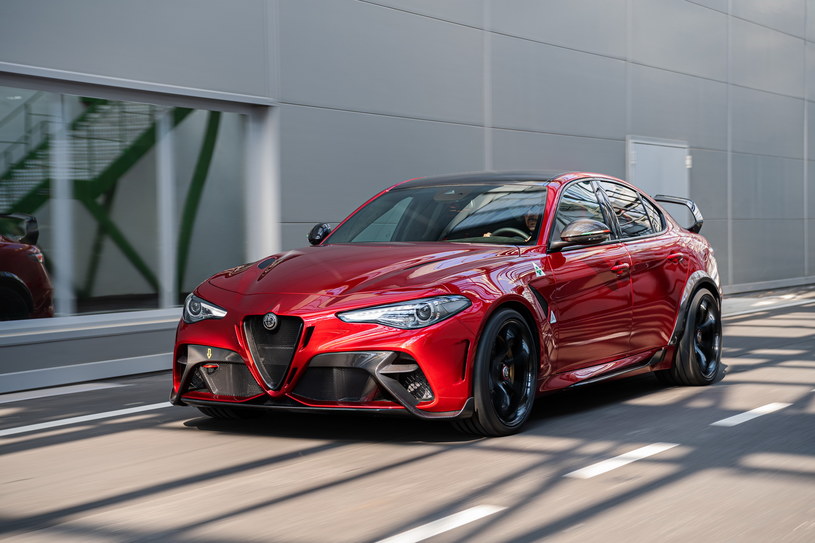 Alfa Romeo Giulia GTAm /Alfa Romeo