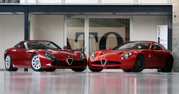 Alfa romeo TZ3 stradale i corsa (po prawej) /Informacja prasowa