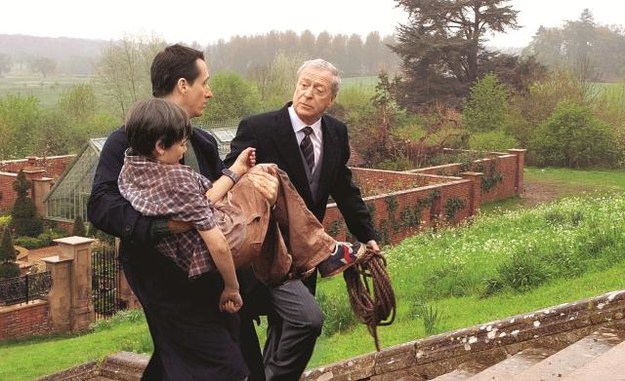 Szybka decyzja. "Batman Początek" Michael Caine Alfred (Michael Caine) zna Bruce’a od dziecka. /East News Poland SP.Z O.O.