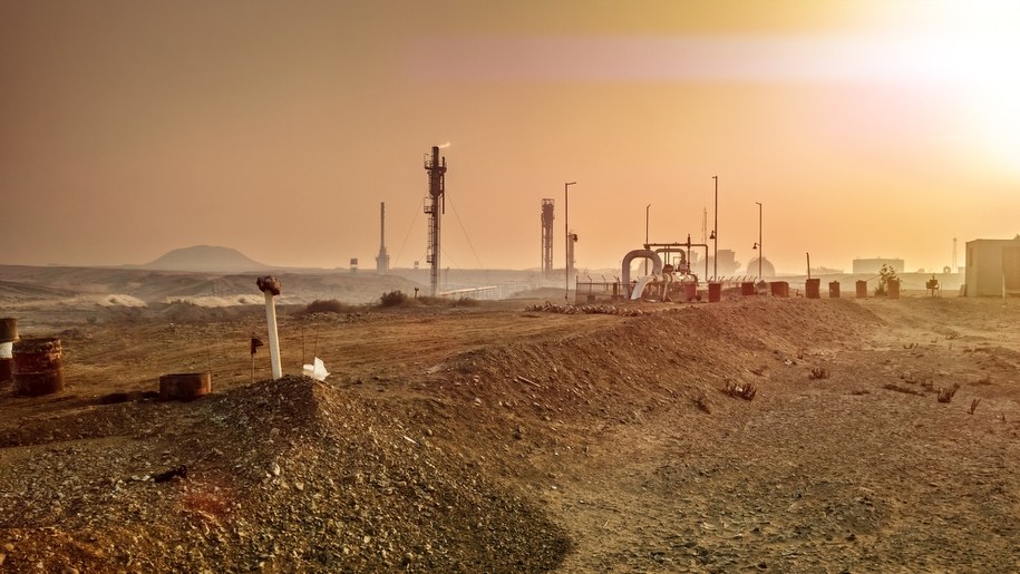 Algeria rozpoczyna budowę transsaharyjskiego gazociągu do Europy /Shutterstock