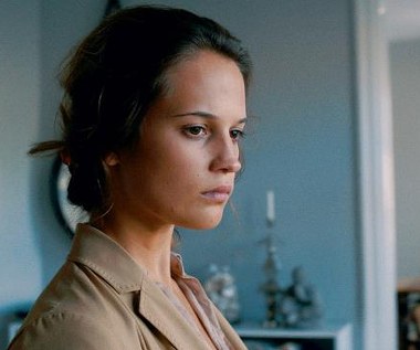 Alicia Vikander w filmie "Hotel"