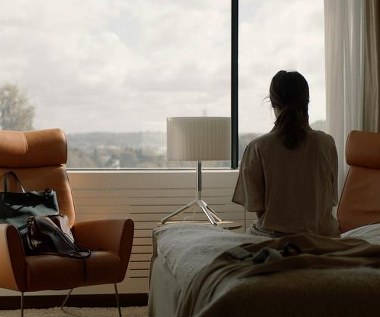 Alicia Vikander w filmie "Hotel"