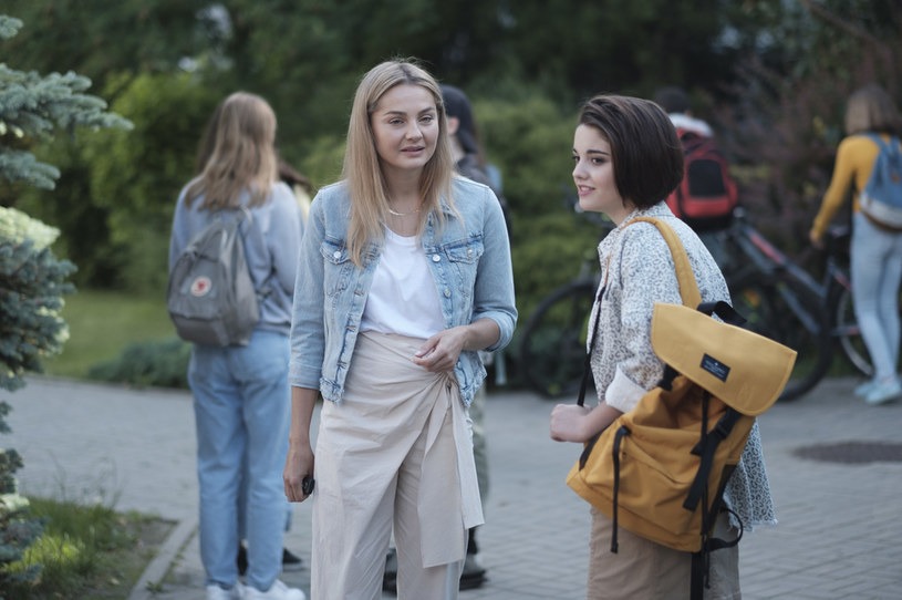 Alicja Wieniawa-Narkiewicz zagra w "Przyjaciółkach" córkę bohaterki Małgorzaty Sochy /Polsat