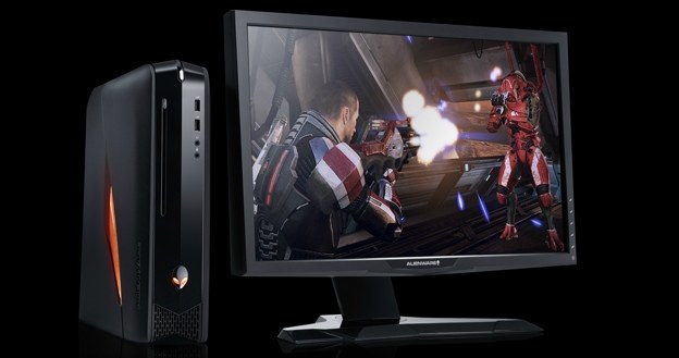 Alienware X51 w zestawie z panoramicznym monitorem /Informacja prasowa