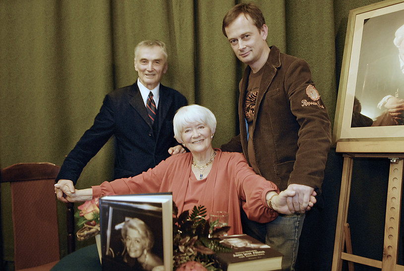 Alina Janowska z ukochanymi mężem i synem /AKPA