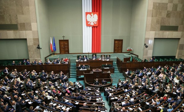 Alkohol wróci do Sejmu? "Być może się coś poluzuje"