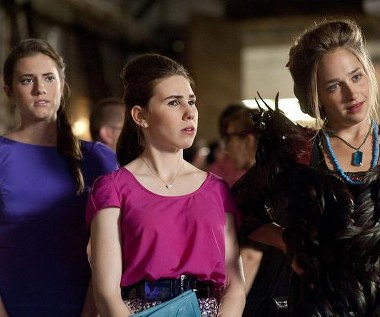 Allison Williams, Zosia Mamet i  Jemima Kirke w serialu "Dziewczyny"
