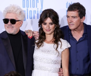 Almodóvar, Cruz i Banderas triumfują w Hiszpanii! Spektakularne otwarcie filmu „Ból i blask”