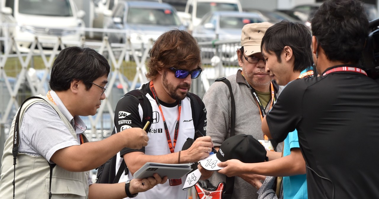 Alonso powiedział, że nie wie czy zostanie w McLarenie... /AFP