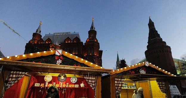 Alzacki jarmark otworzył podwoje na placu Maneżowym, przed murami Kremla w Moskwie /AFP