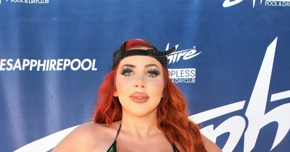 Amanda Nicole eksponuje pośladki! Wyzywające zdjęcia - Zdjęcia