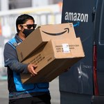 Amazon miał zatrzymać ponad 60 mln dolarów z napiwków pracowników. Teraz musi je zwrócić