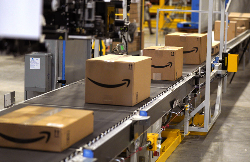 Amazon otrzymał karę nałożoną przez UOKiK /AFP