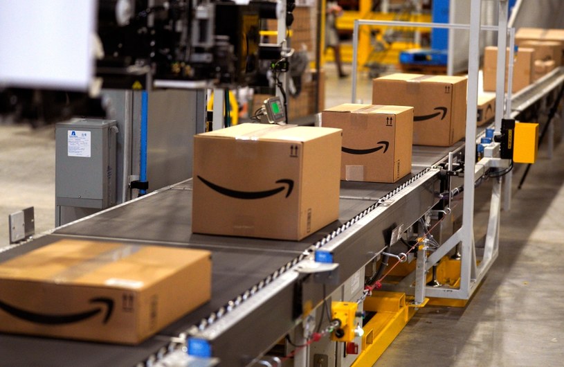 Amazon ukarany przez UOKiK. Olbrzymia kwota kary. /AFP