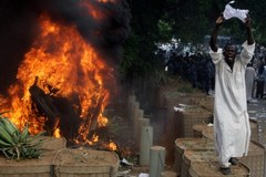 Ambasada USA w Chartumie zaatakowana przez demonstrantów