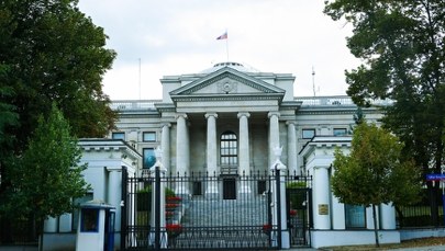 Ambasadę Rosji czeka eksmisja? Politycy podzieleni