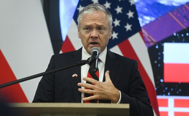 Ambasador USA pisze do Polaków i tłumaczy Donalda Trumpa