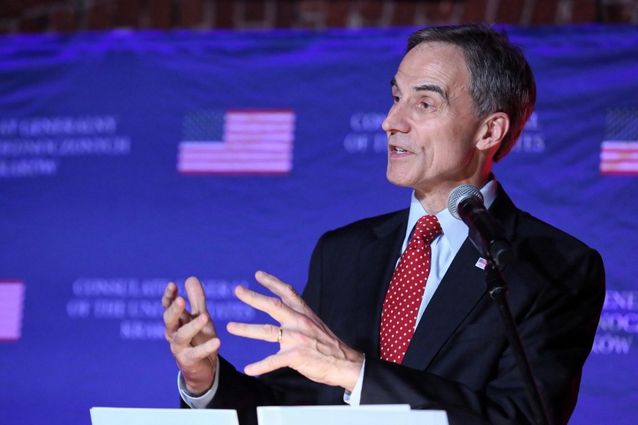 . Ambasador USA w Polsce Paul W. Jones podczas uroczystych obchodów Święta Niepodległości Stanów Zjednoczonych /Stanisław Rozpędzik /PAP