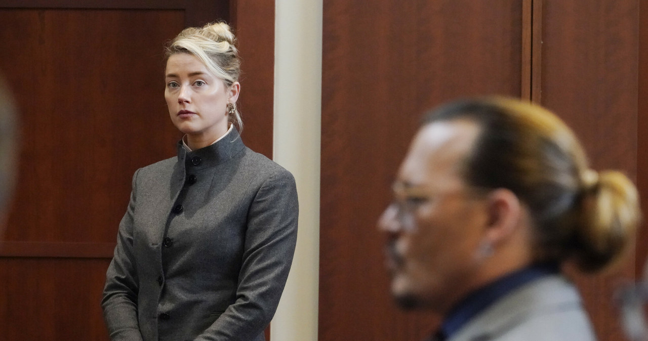 Amber Heard i Johnny Depp w sądzie /AP/Associated Press/East News /East News