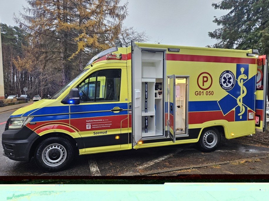 Ambulans w zabudowie kontenerowej /fot. Szpitale Pomorskie /Materiały prasowe