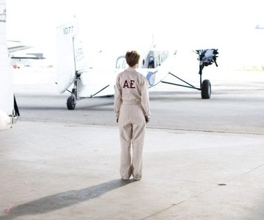 "Amelia Earhart"
