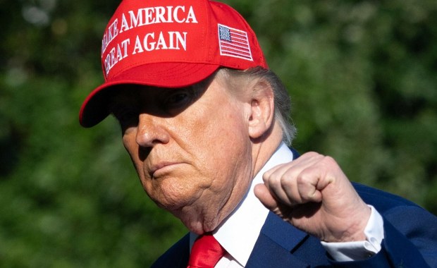 Ameryka szykuje się na uderzenie Iranu. Ogłoszono alert