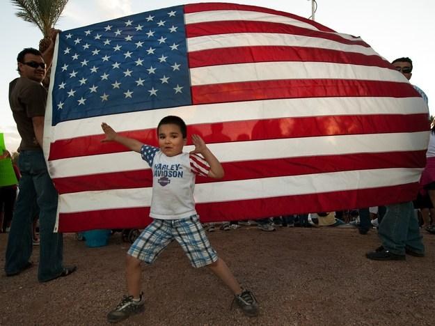 Ameryka zbyt wolno podnosi się z kolan... /AFP