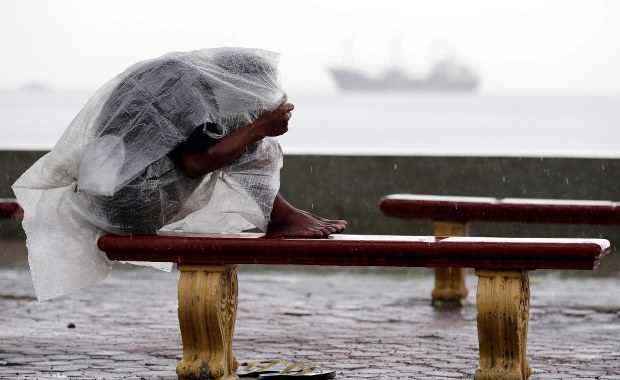 Amerykanie drżą przed tornadami. Gwałtowne burze przeszły już nad kilkoma stanami