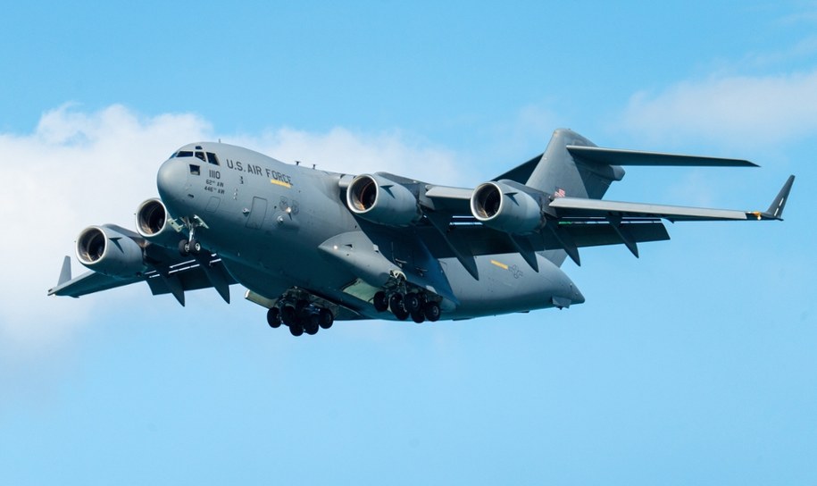 Mały reaktor jądrowy przetransportowany samolotem. Tego jeszcze nie było