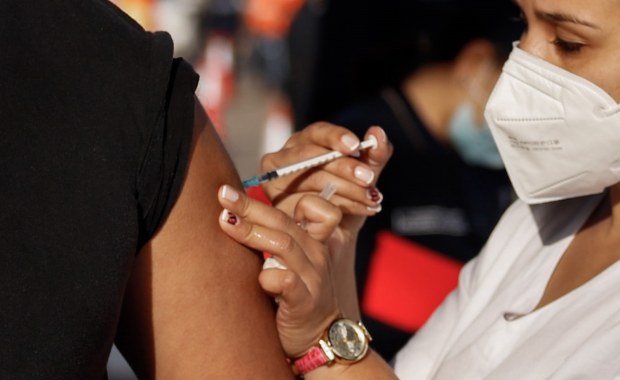 Amerykanie w pełni zaszczepieni przeciw Covid-19 nie otrzymają trzeciej dawki